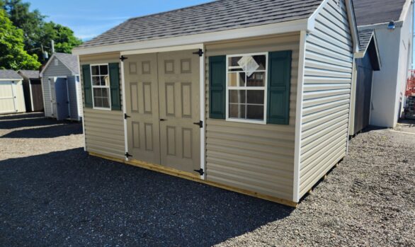 10x16 Vinyl Cape stock# 25-25 $5775.00