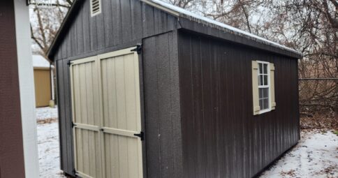 10x16 7' wood Cape stk#3-26 $5280.00