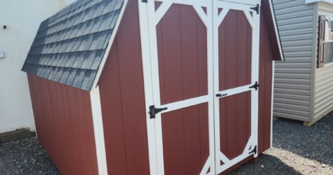 8x10 painted wood mini barn stk#14-26 $3302 discount $2972.00